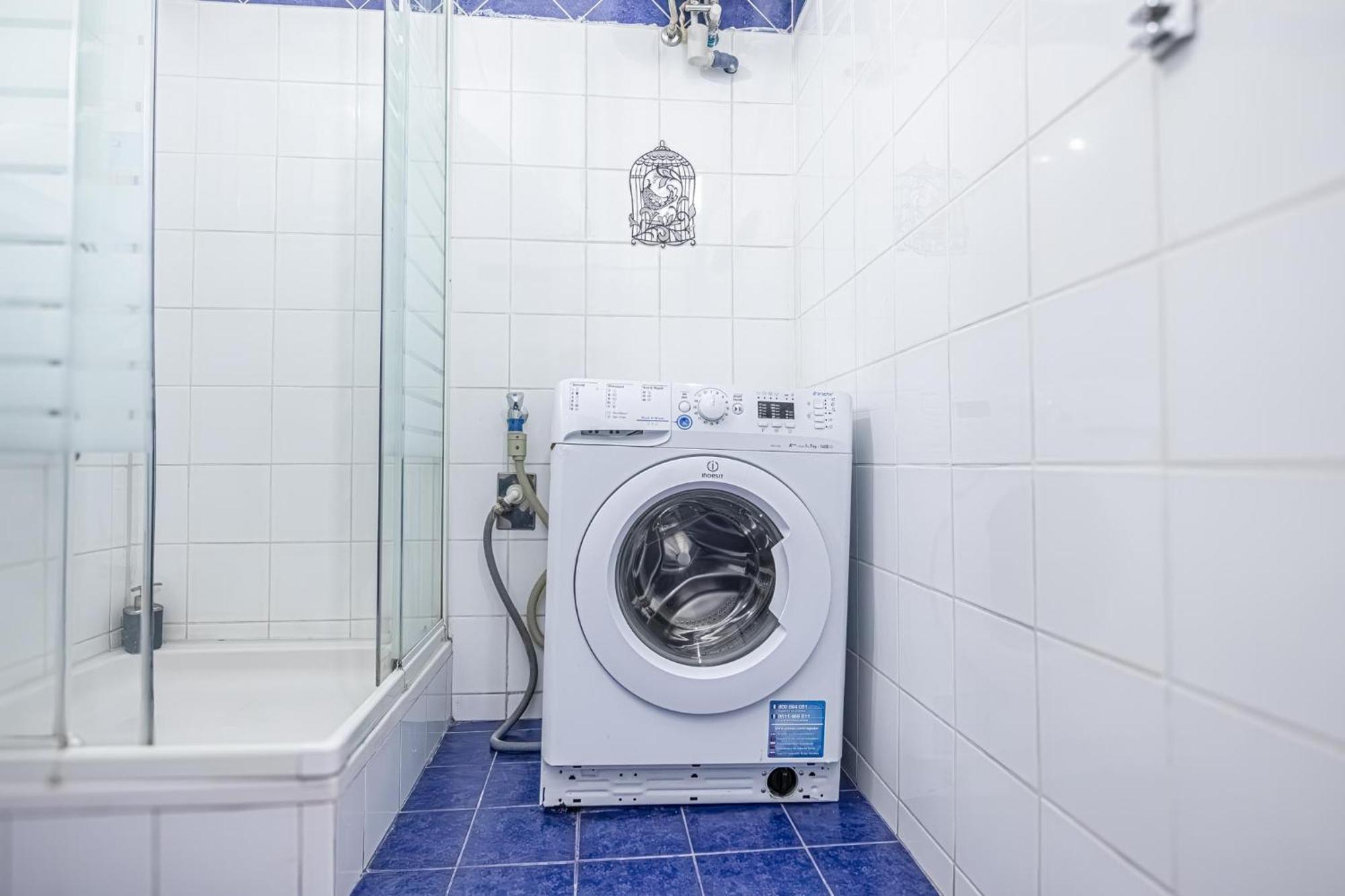 Cozy 1Br - Perfect For Long Stays Вена Экстерьер фото